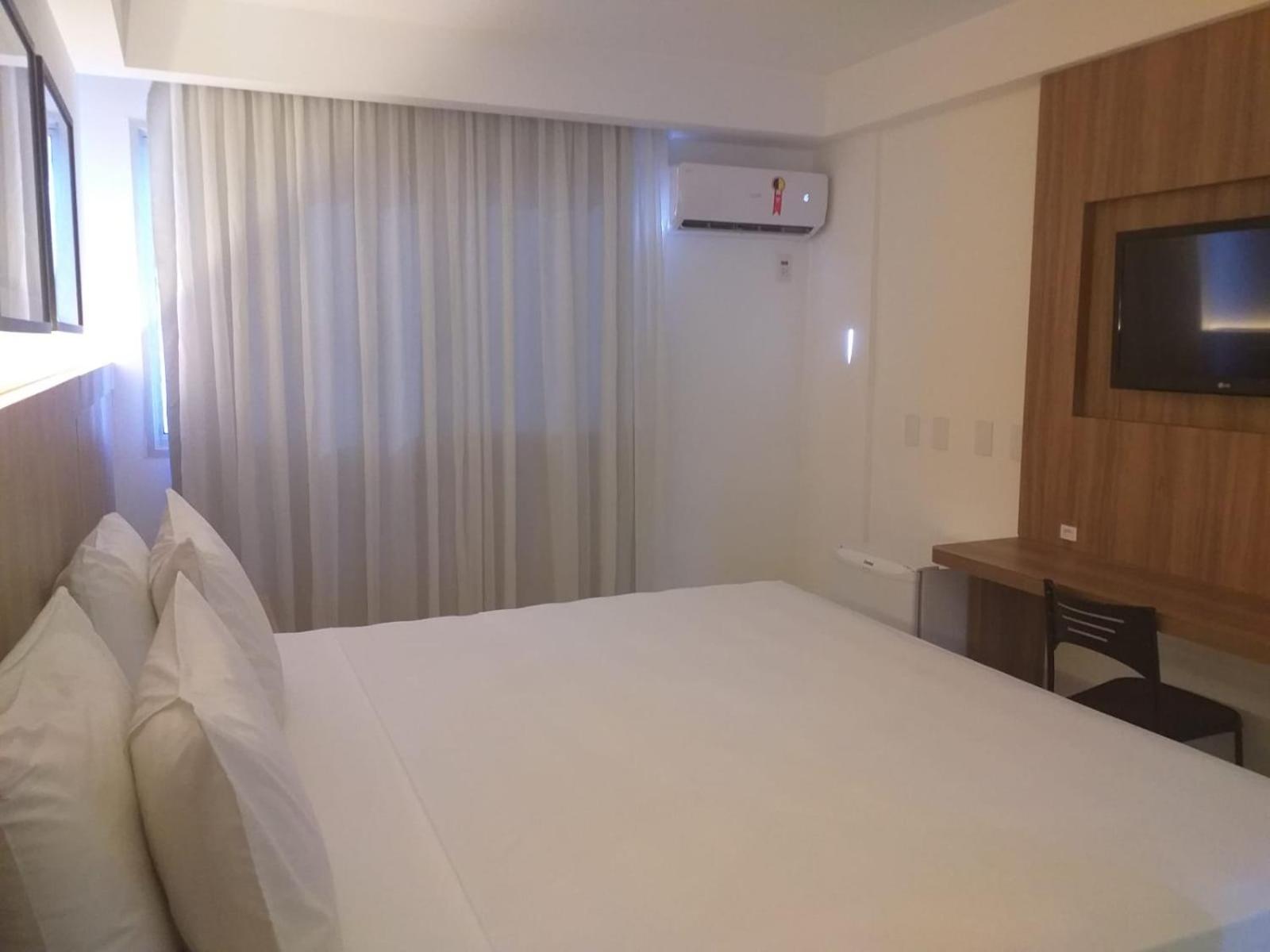 Pratti Hotel Линярес Екстериор снимка