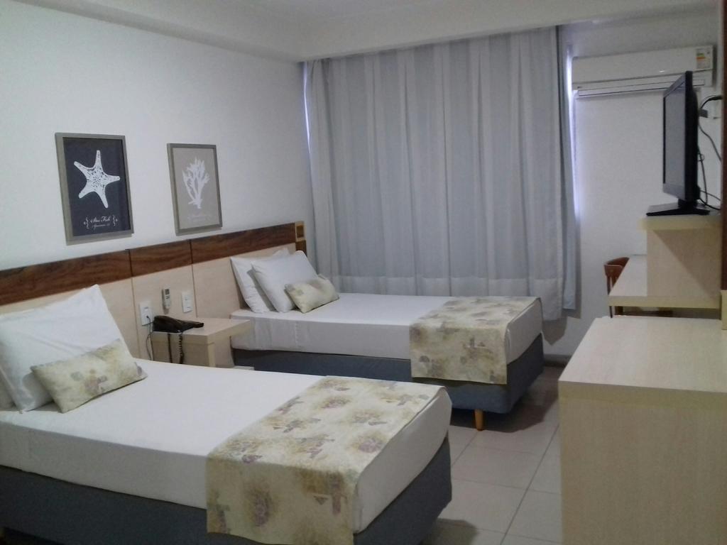 Pratti Hotel Линярес Екстериор снимка